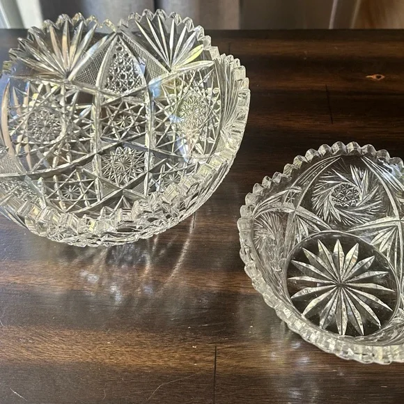 Source Unknown Clear Glass Decorative Bowls - Picture 4 of 5